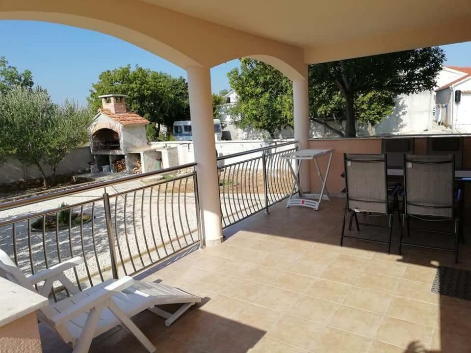 Apartman Pajo Seline Buitenkant foto